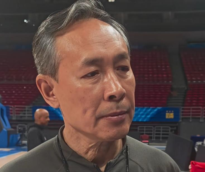 北京男篮收官战冲三关键战 曾凡博复出威廉姆斯